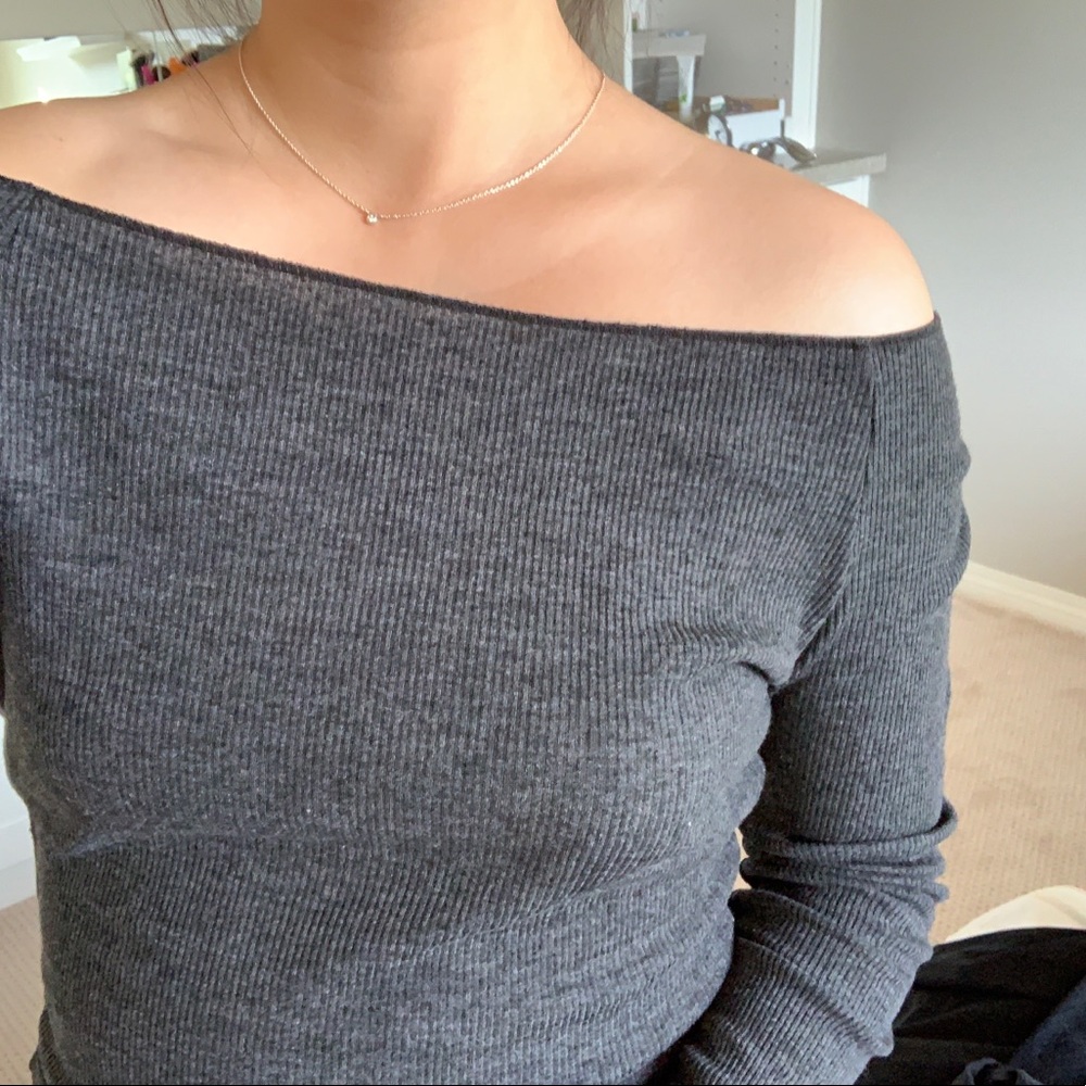 Brandy Melville - gray thin offshoulder sweater